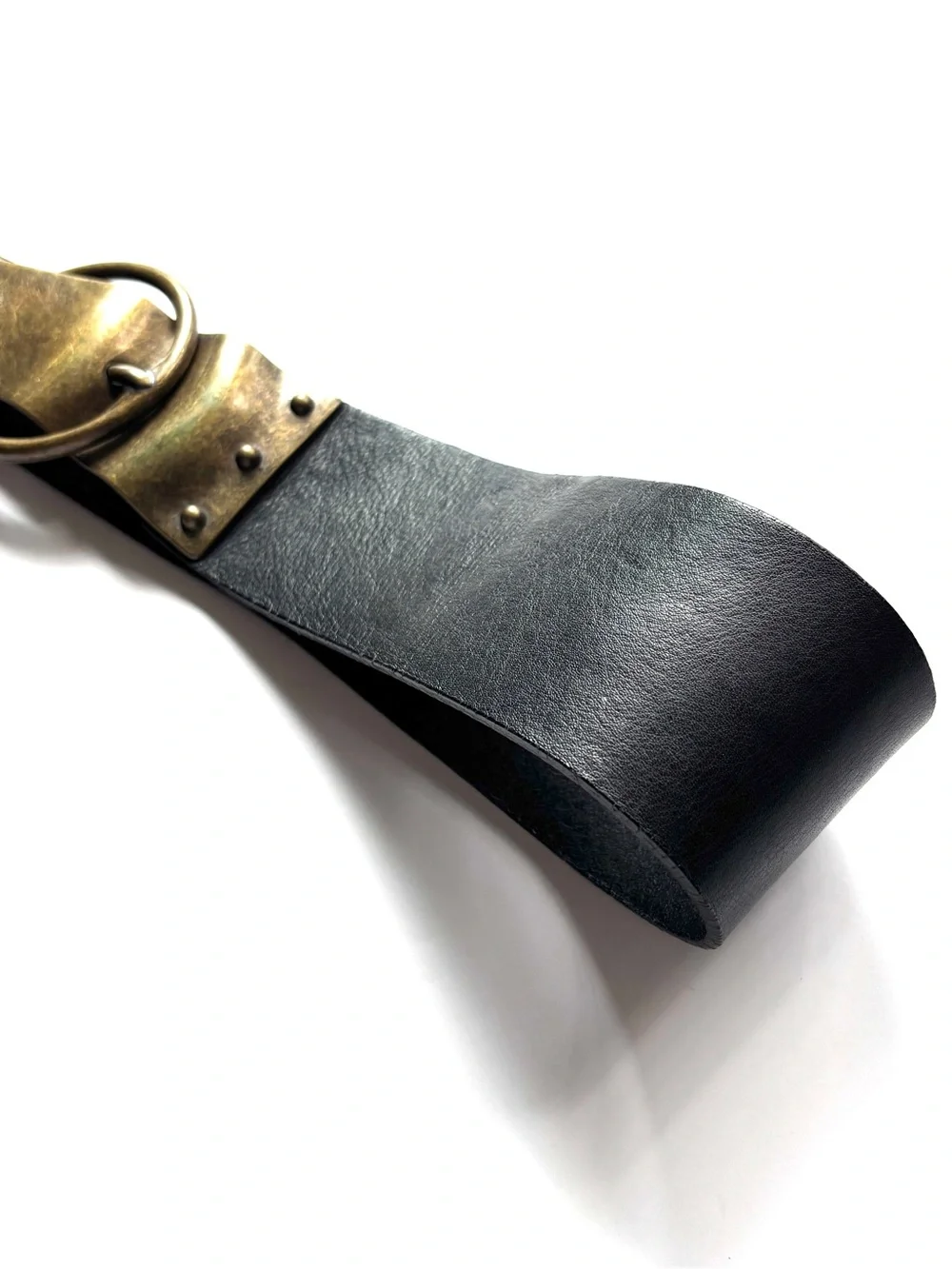 Black Leather Belt w/ Brass Gold Copper Metal Chain Hardware M-L Chicos vintage